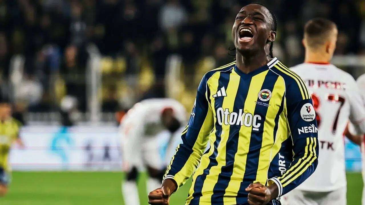 Fenerbahçe’de Aziz Yıldırım apar topar takımdan göndermişti: 2'nci maçında fileleri havalandırdı, İsmail Kartal bile şaşkın! 7